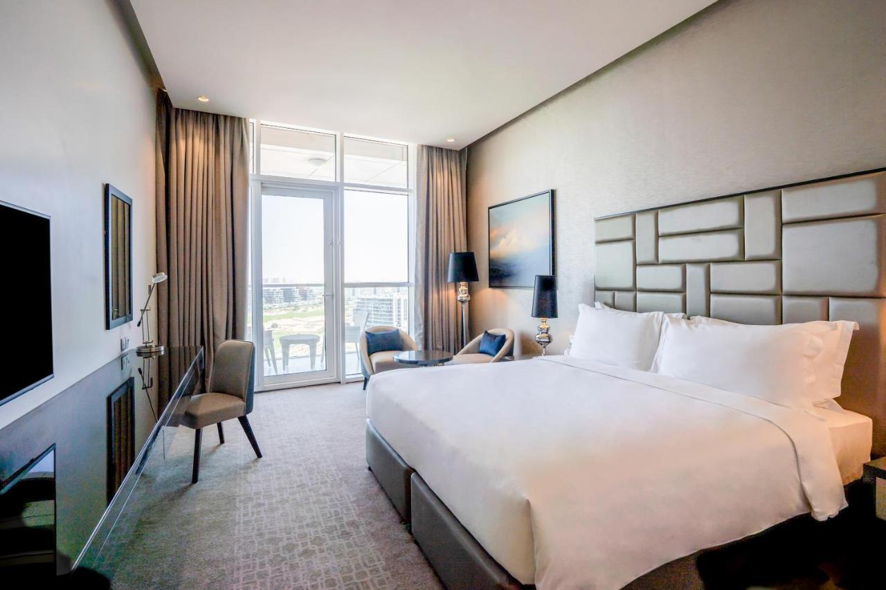 Radisson Dubai Damac Hills Hotel Ngoại thất bức ảnh